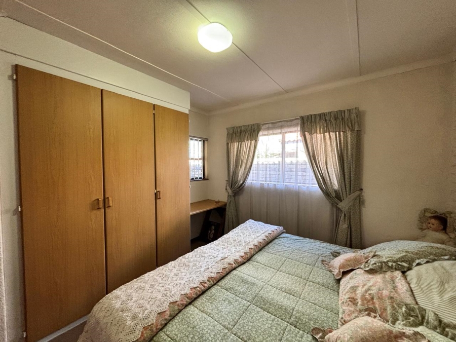 5 Bedroom Property for Sale in Heilige Akker North West